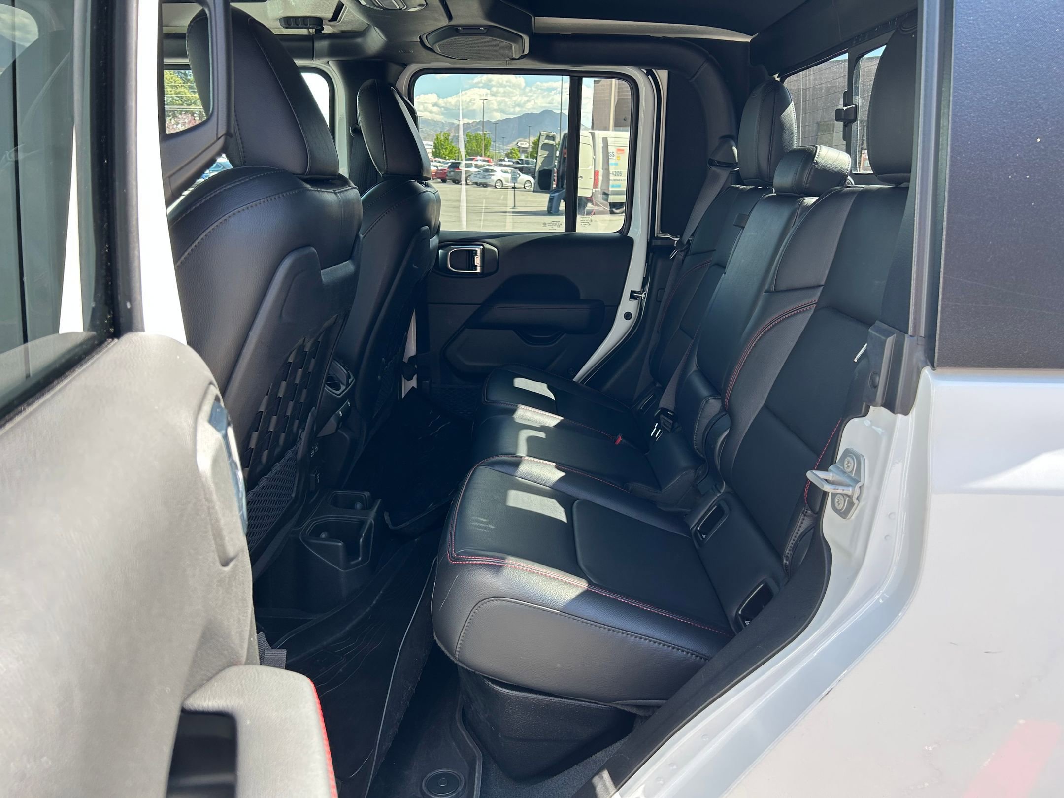 Used 2023 Jeep Gladiator Rubicon w/ Cold Weather Group AWD/4WD image 25