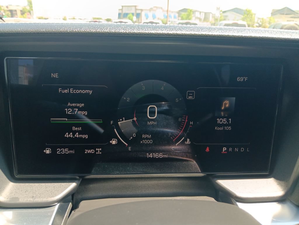Used 2025 GMC Terrain Elevation AWD/4WD image 16