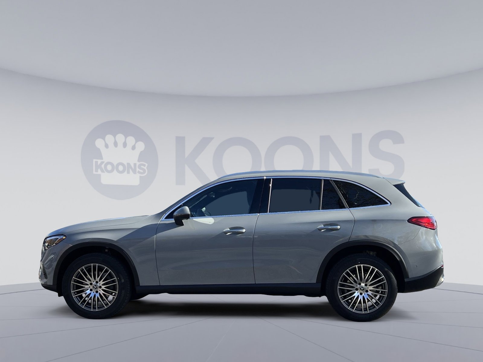 New 2026 Mercedes-Benz GLC 300 4MATIC image 2