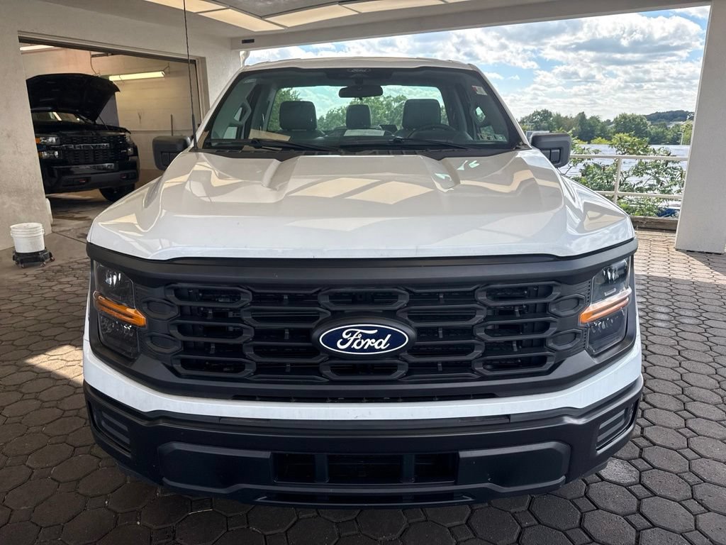 Used 2025 Ford F150 XL RWD image 2