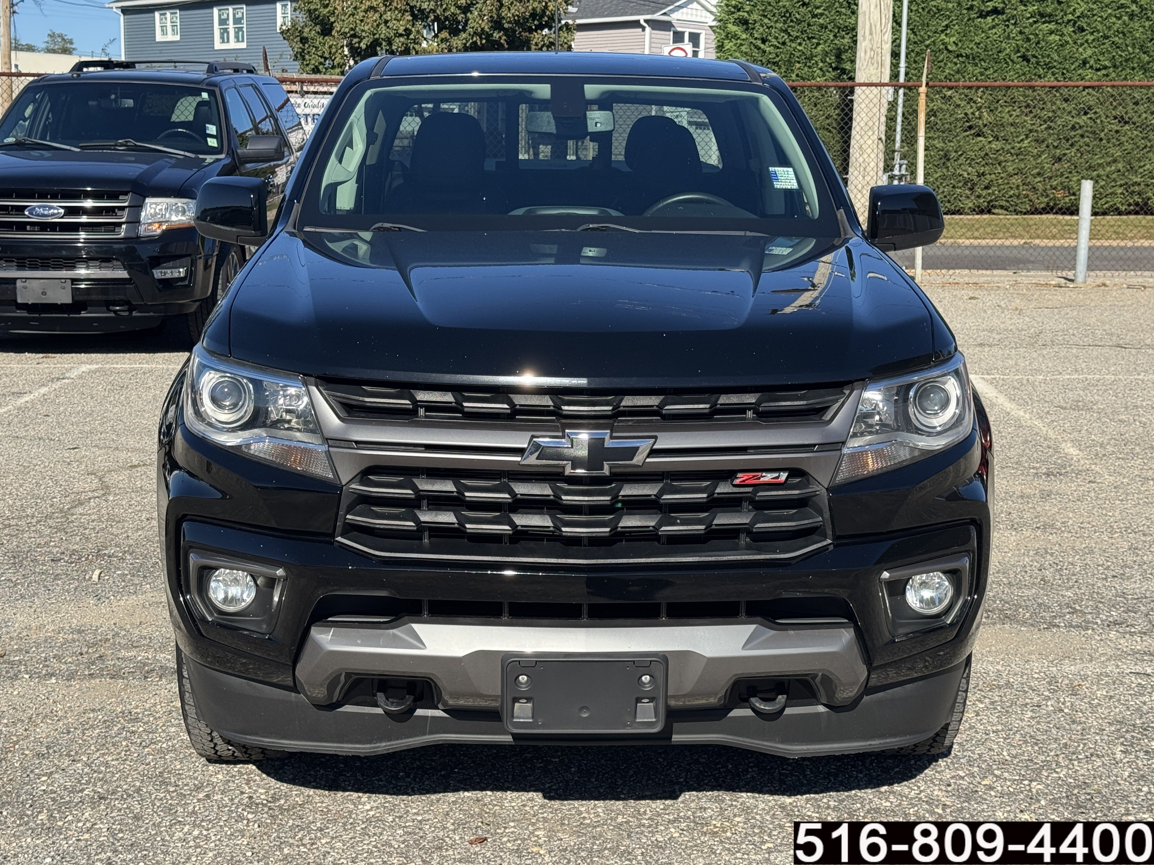 Used 2022 Chevrolet Colorado Z71 AWD/4WD image 2