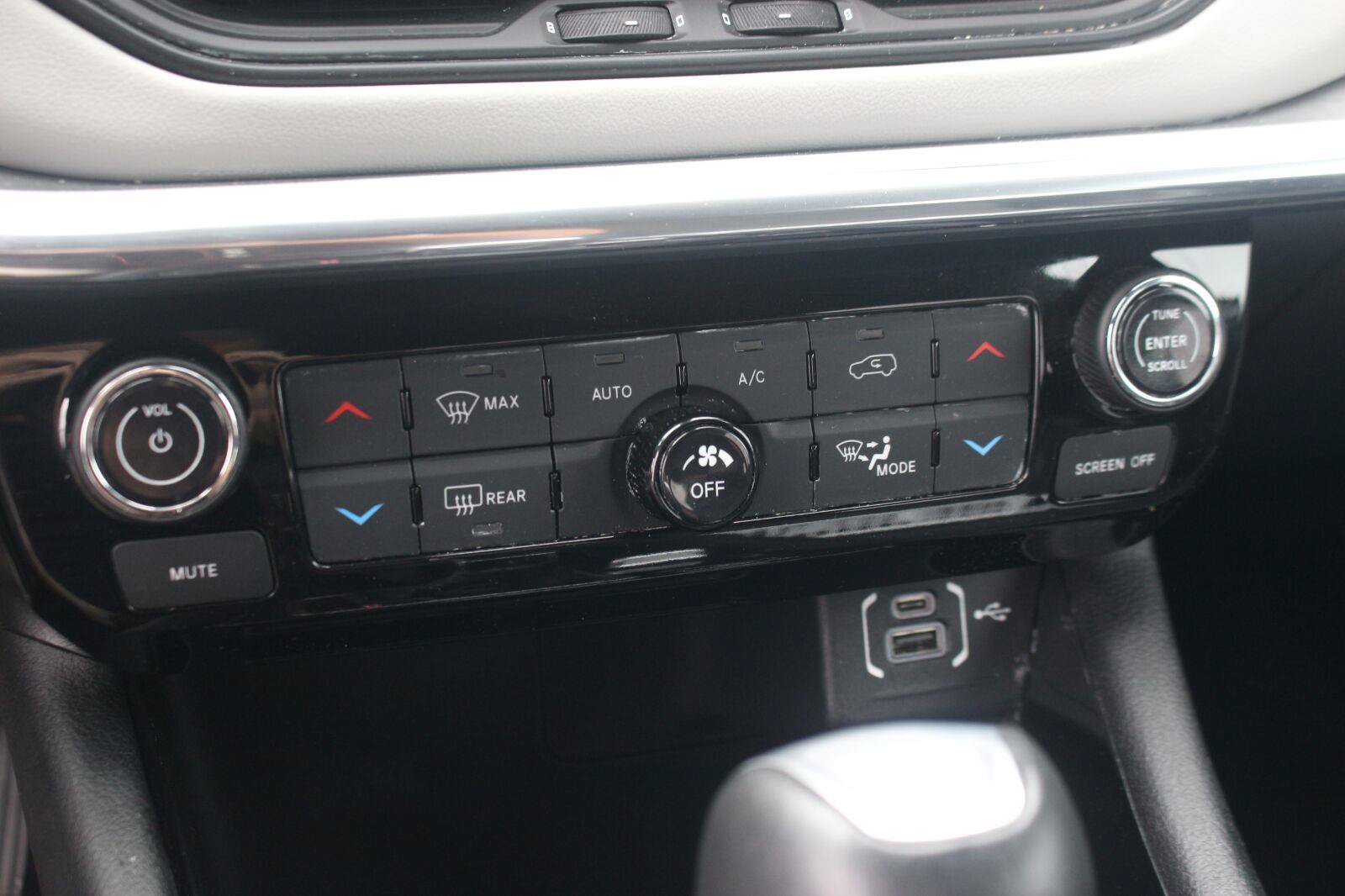 Used 2023 Jeep Compass Limited AWD/4WD image 24
