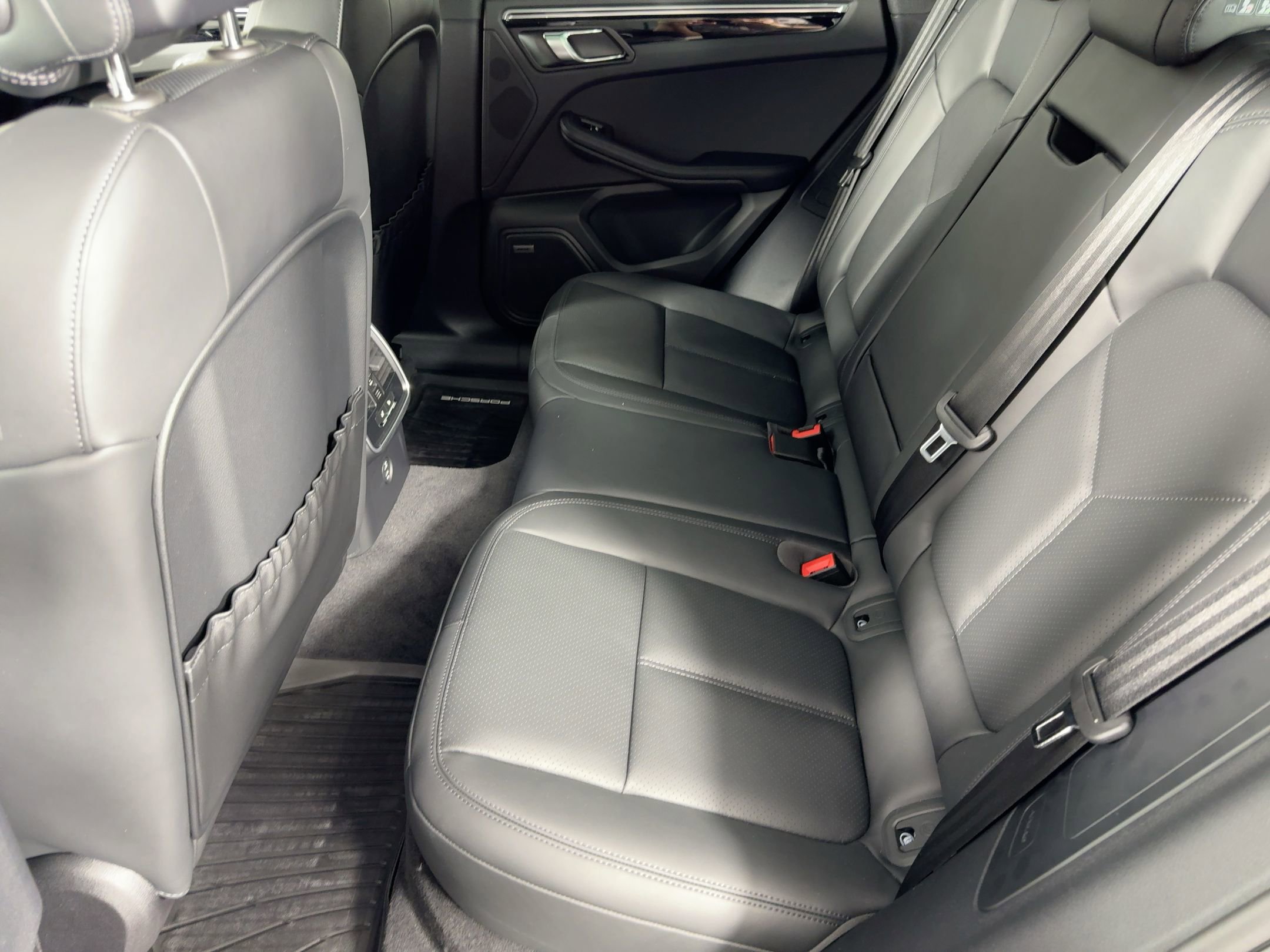 Used 2026 Porsche Macan S image 15