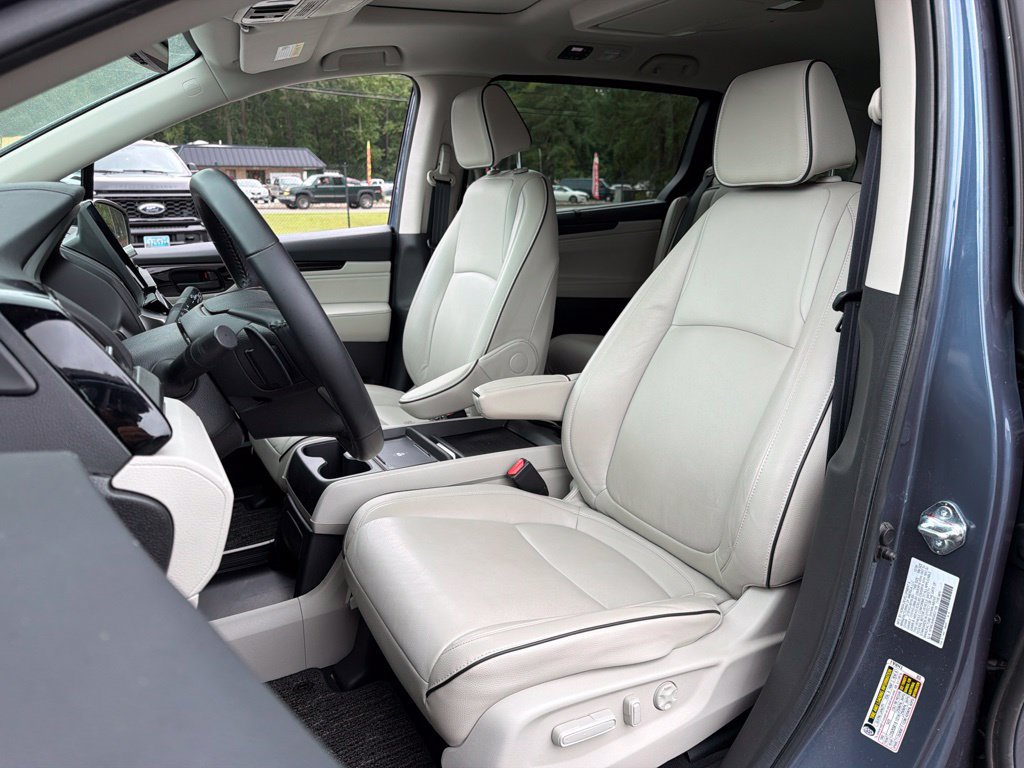 Certified 2025 Honda Odyssey Touring image 18
