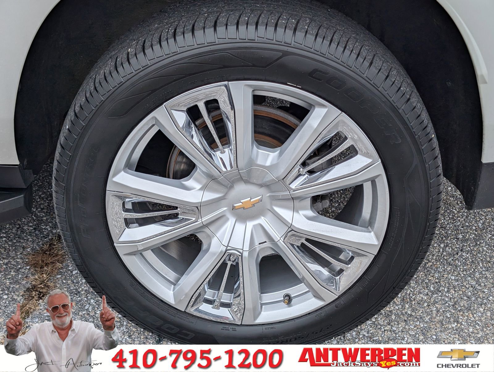 Used 2021 Chevrolet Suburban High Country image 11