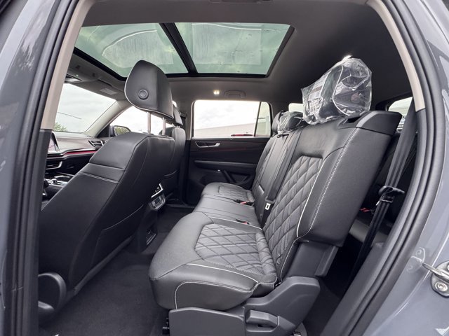 New 2026 Volkswagen Atlas SEL Premium R-Line image 32