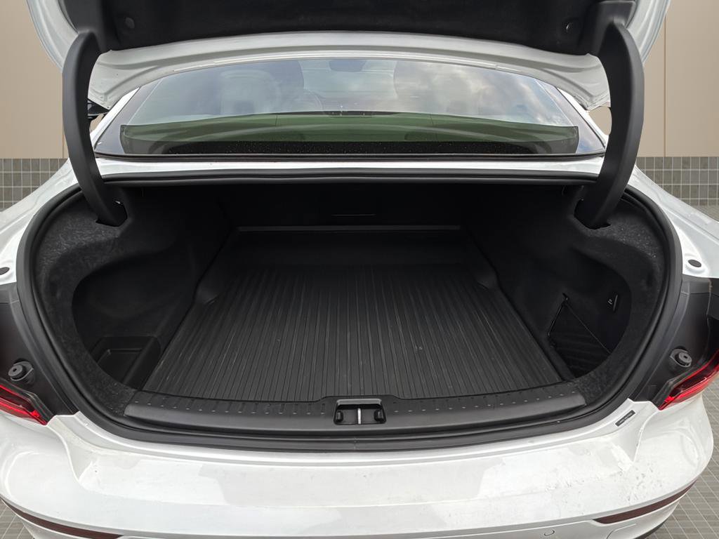 Used 2022 Volvo S60 T8 R-Design Expression w/ Premium Package image 14