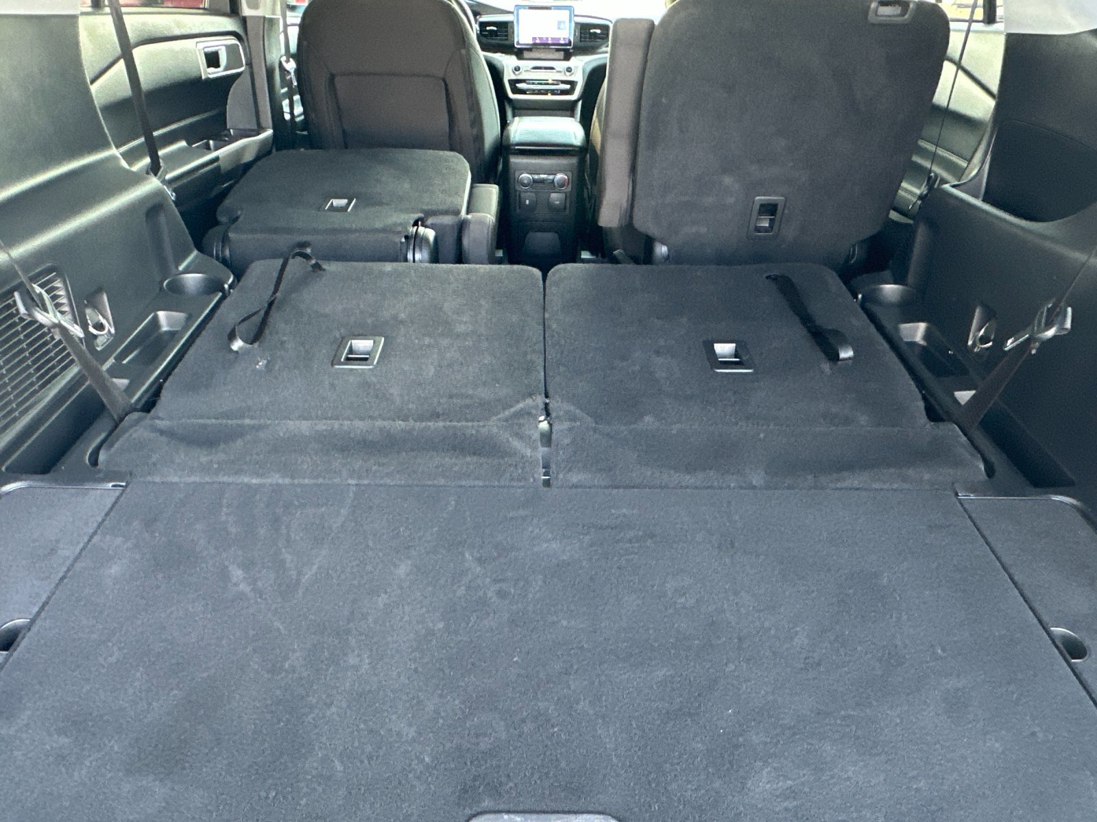 Certified 2022 Ford Explorer XLT w/ Class IV Trailer Tow Package image 17