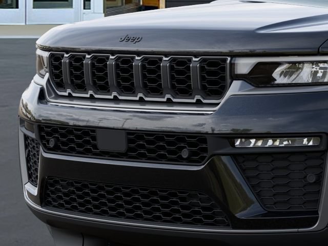 New 2026 Jeep Grand Cherokee Limited AWD/4WD image 11