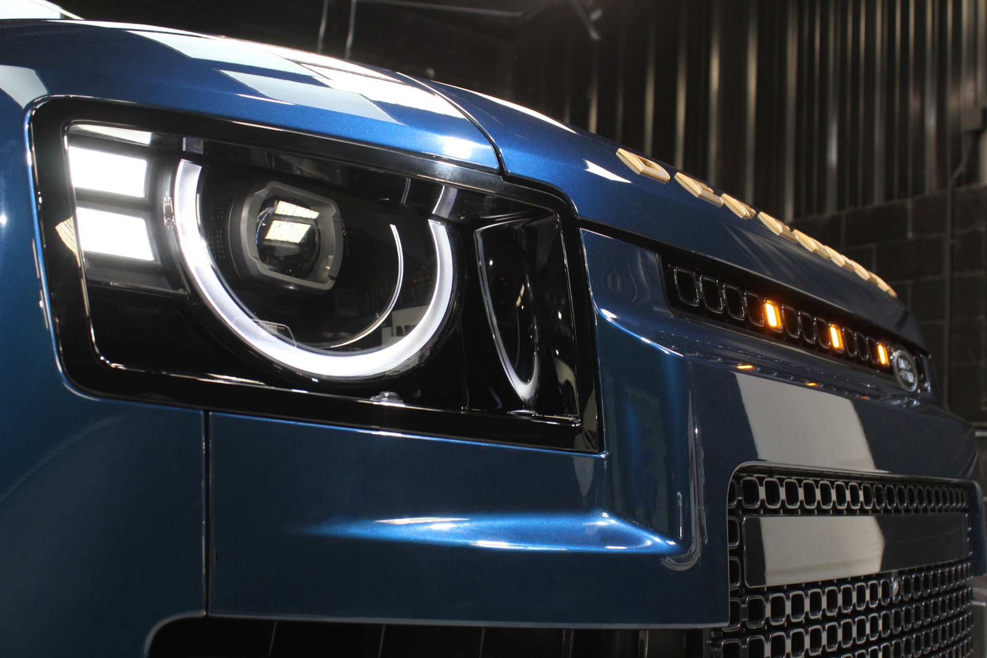 Used 2026 Land Rover Defender 110 image 10