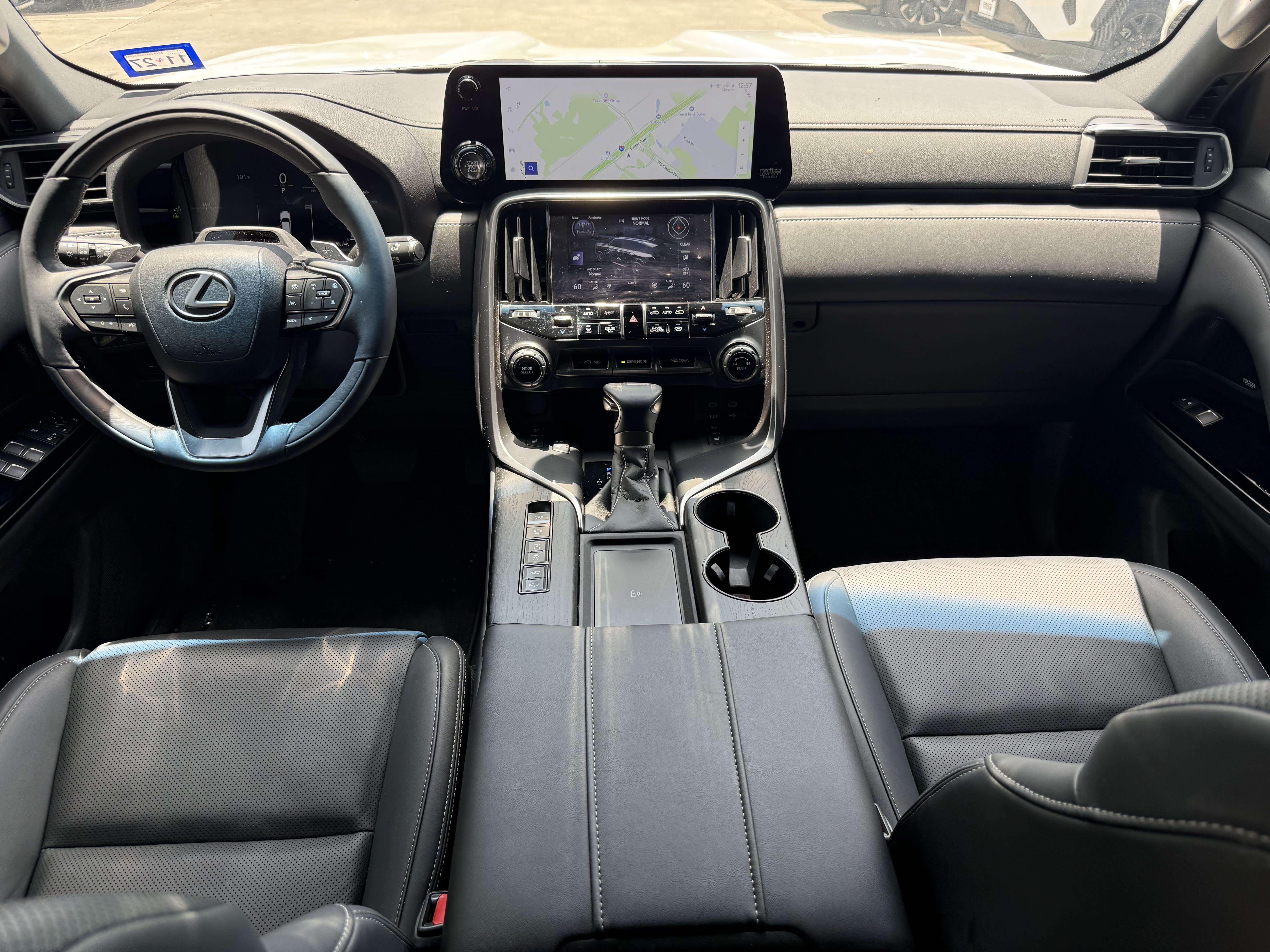 Used 2026 Lexus LX 600 4WD w/ Accessory Package (Z1) image 13