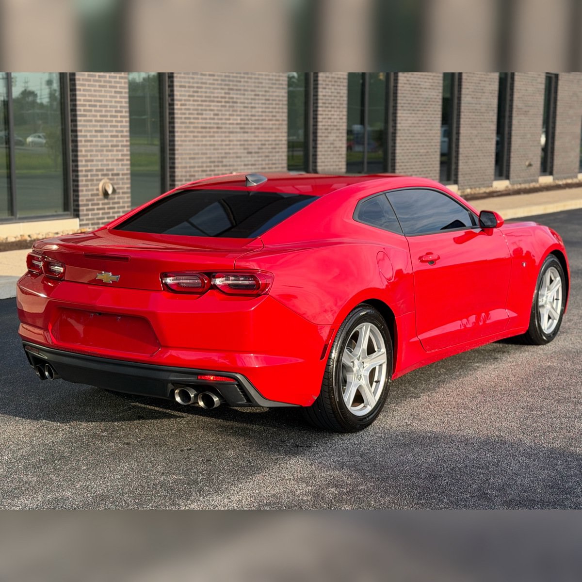 Used 2019 Chevrolet Camaro LT RWD image 2