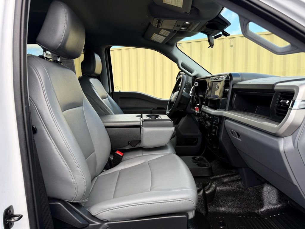 Used 2024 Ford F450 XL w/ XL Chrome Package image 20