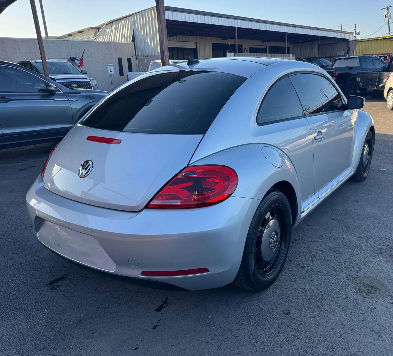 Used 2015 Volkswagen Beetle 1.8T image 6