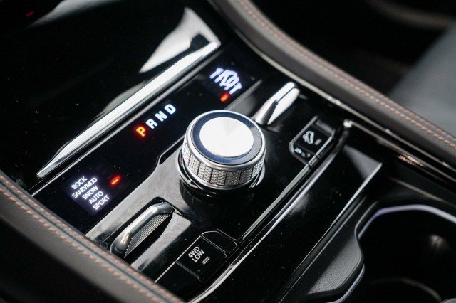 Used 2023 Jeep Grand Cherokee Summit image 23