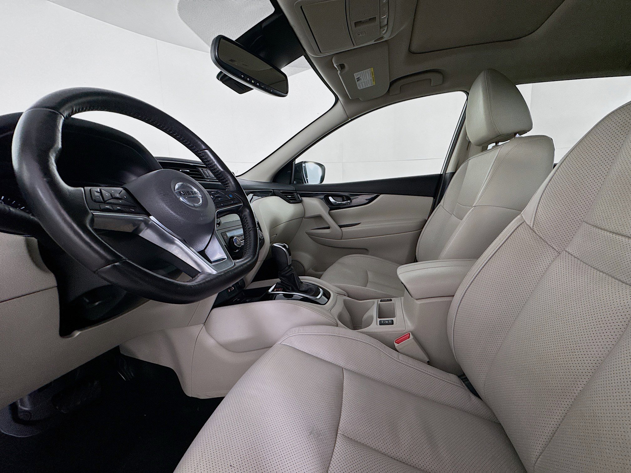 Used 2019 Nissan Rogue Sport SL w/ Premium Package image 21