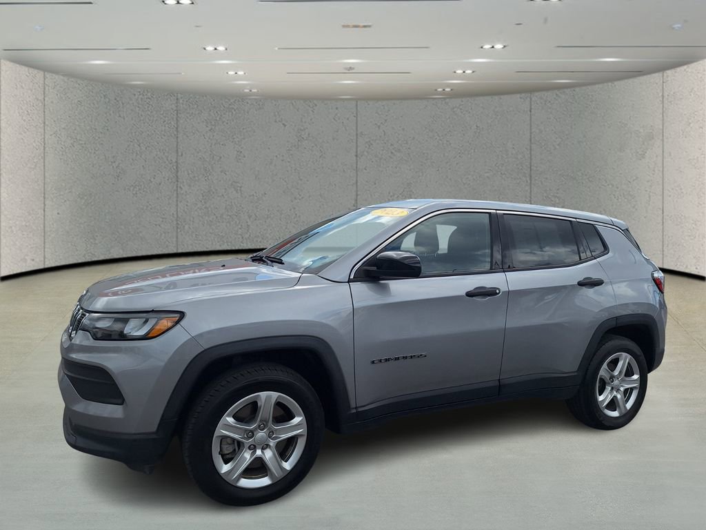 Used 2023 Jeep Compass Sport image 1