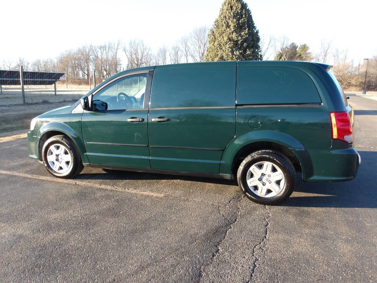 Used 2013 RAM C/V Tradesman image 10