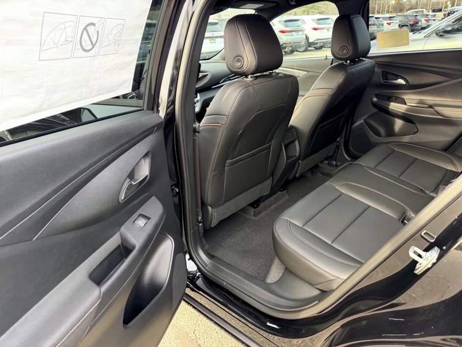 New 2026 Buick Envista Avenir image 9
