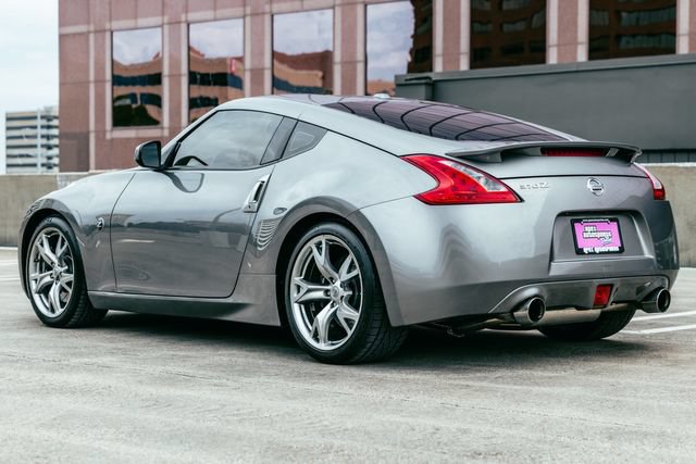 Used 2009 Nissan 370Z Touring RWD image 7