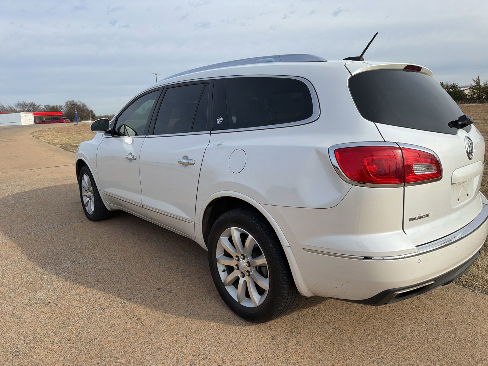Used 2016 Buick Enclave Premium w/ Experience Buick Package image 3