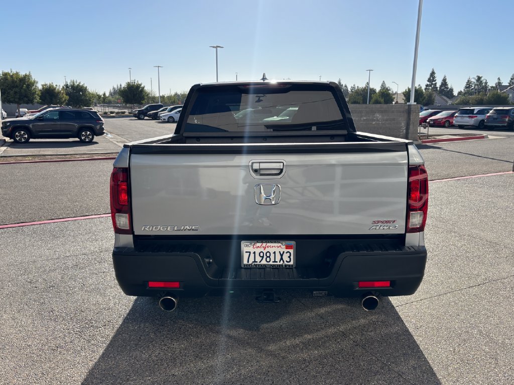 Used 2023 Honda Ridgeline Sport image 5