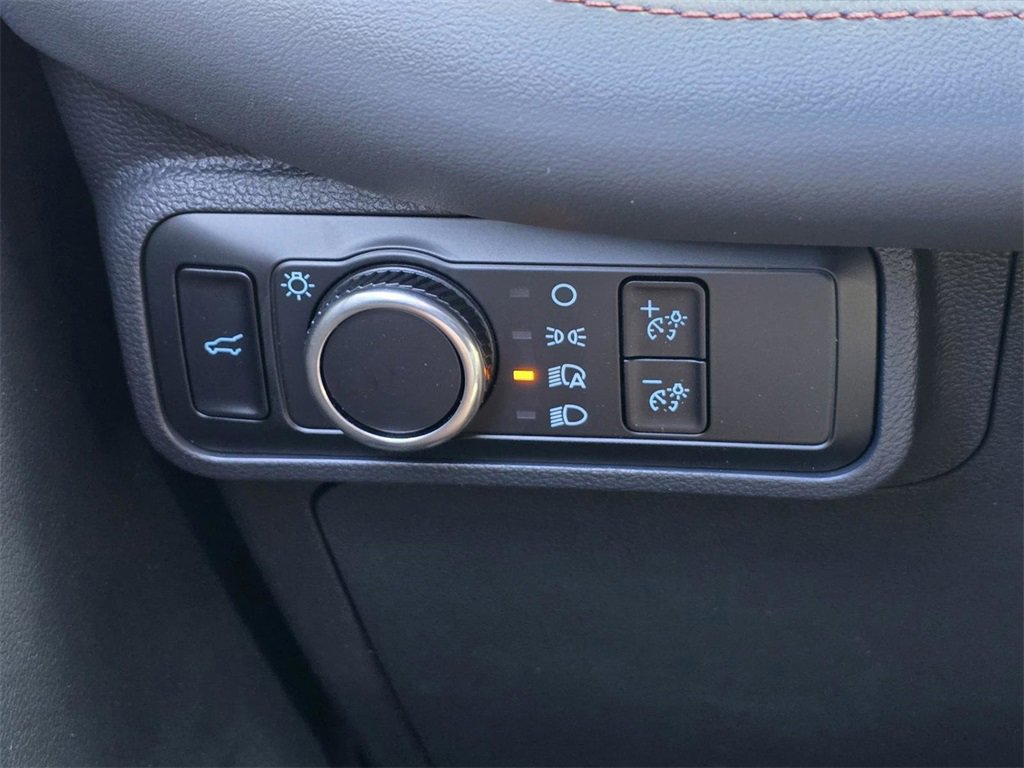 New 2025 Ford Explorer Active image 27