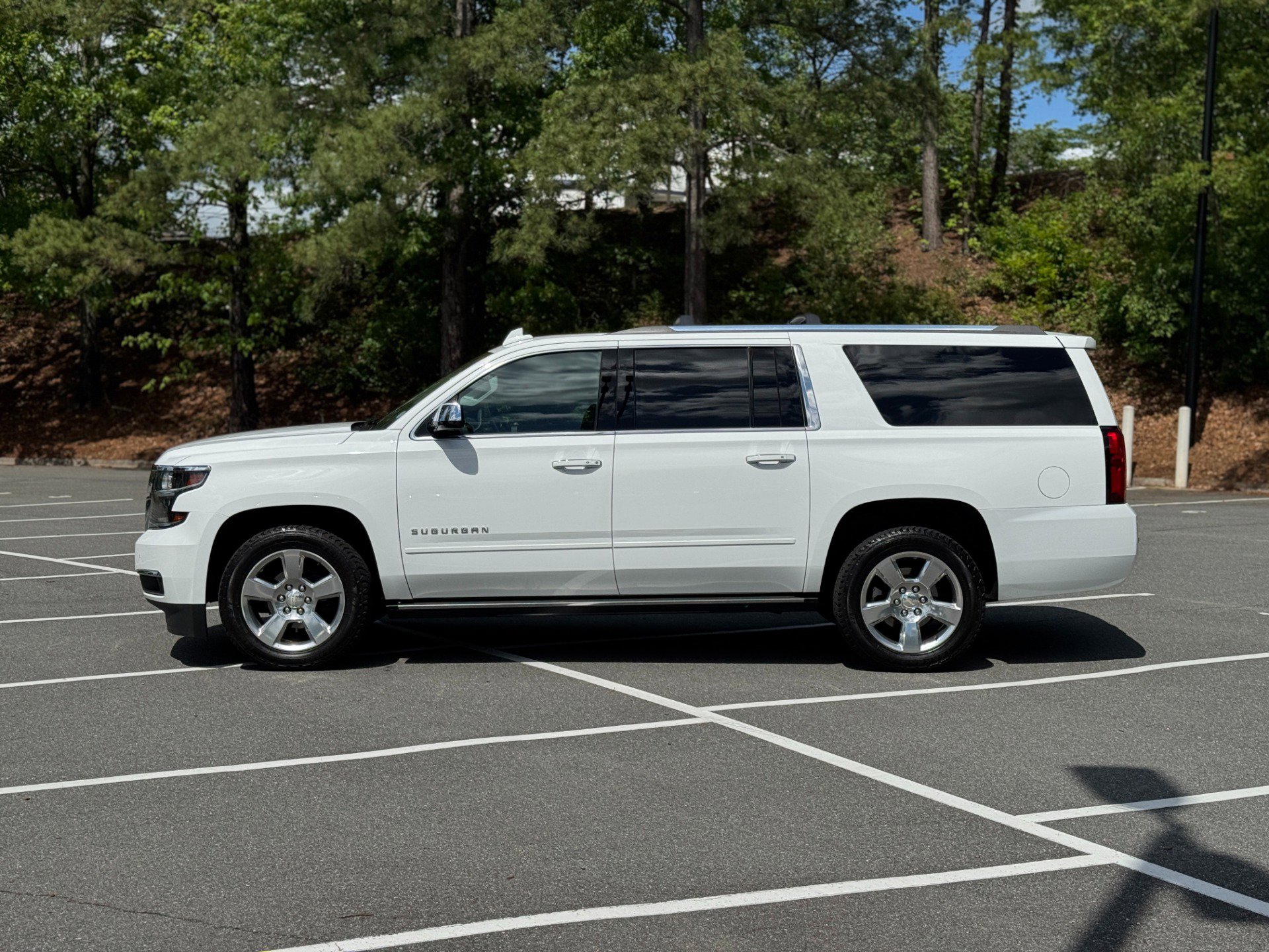 Used 2020 Chevrolet Suburban Premier w/ Max Trailering Package AWD/4WD image 6