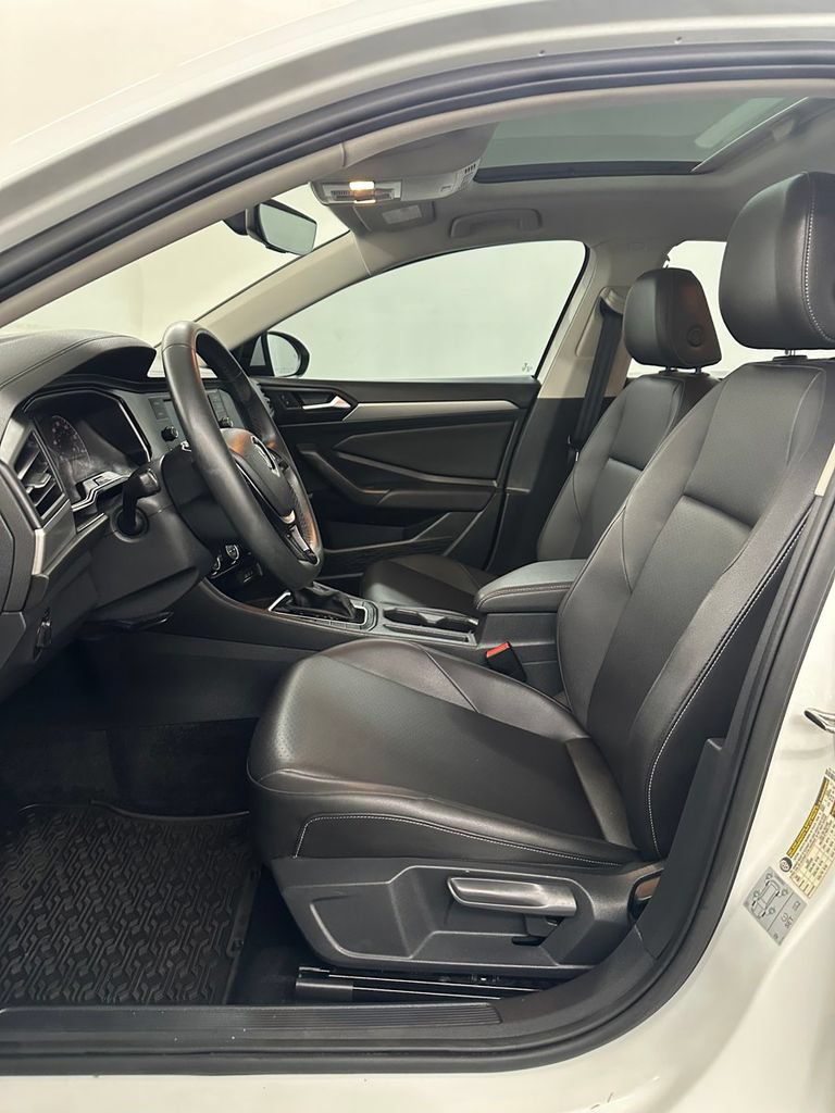 Used 2020 Volkswagen Jetta SE FWD image 12