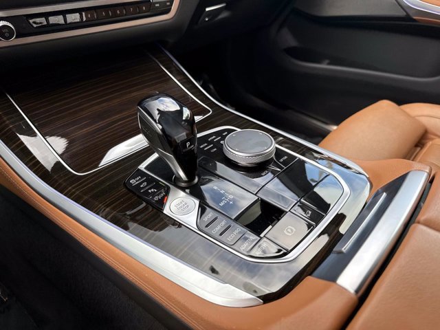 Used 2020 BMW X5 xDrive40i w/ Premium Package image 28