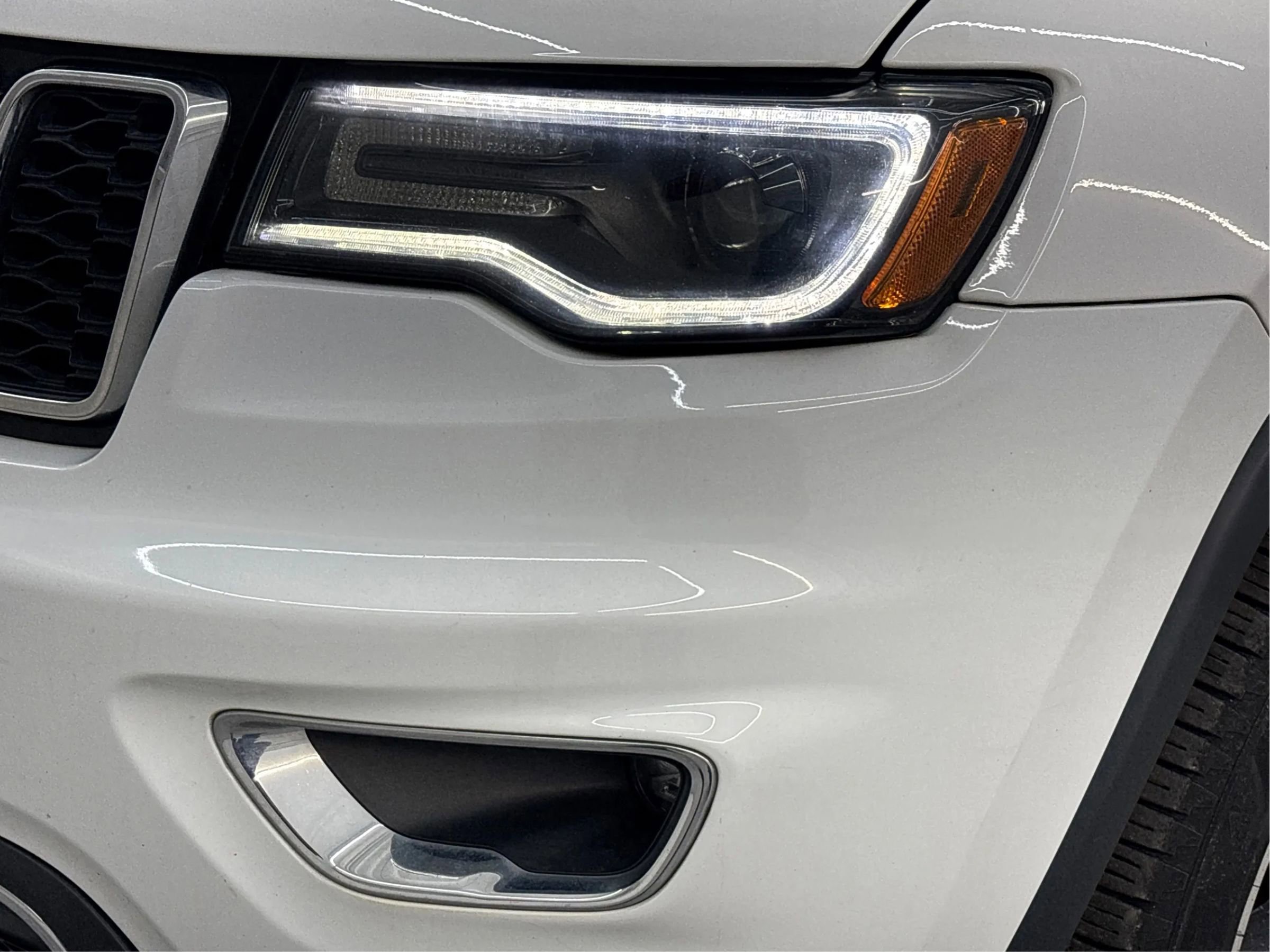 Used 2019 Jeep Grand Cherokee Limited w/ Luxury Group II image 34