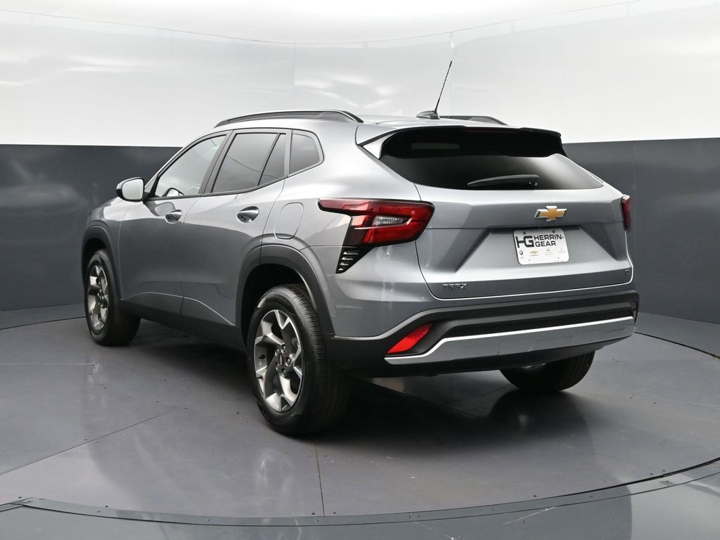 New 2026 Chevrolet Trax LT w/ Driver Confidence Package image 5