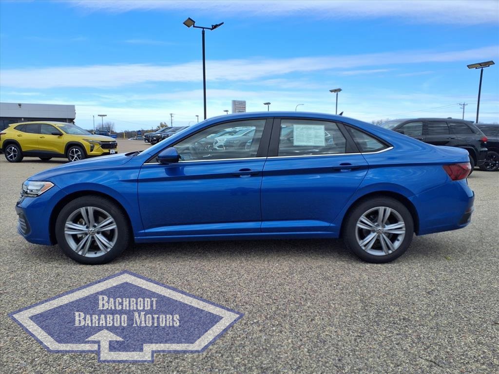 Used 2024 Volkswagen Jetta SE image 8