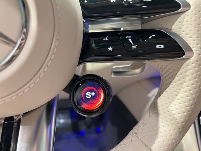 Used 2025 Mercedes-Benz S 63 AMG S image 40