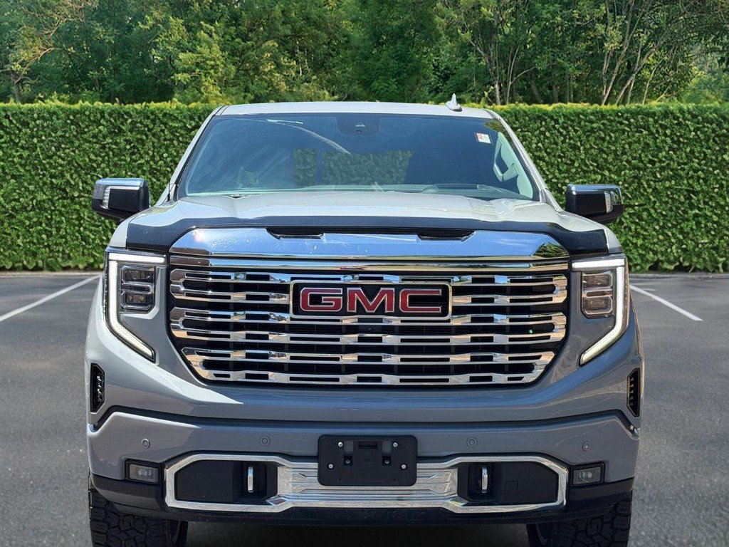 Used 2025 GMC Sierra 1500 Denali w/ Denali Reserve Package AWD/4WD image 9