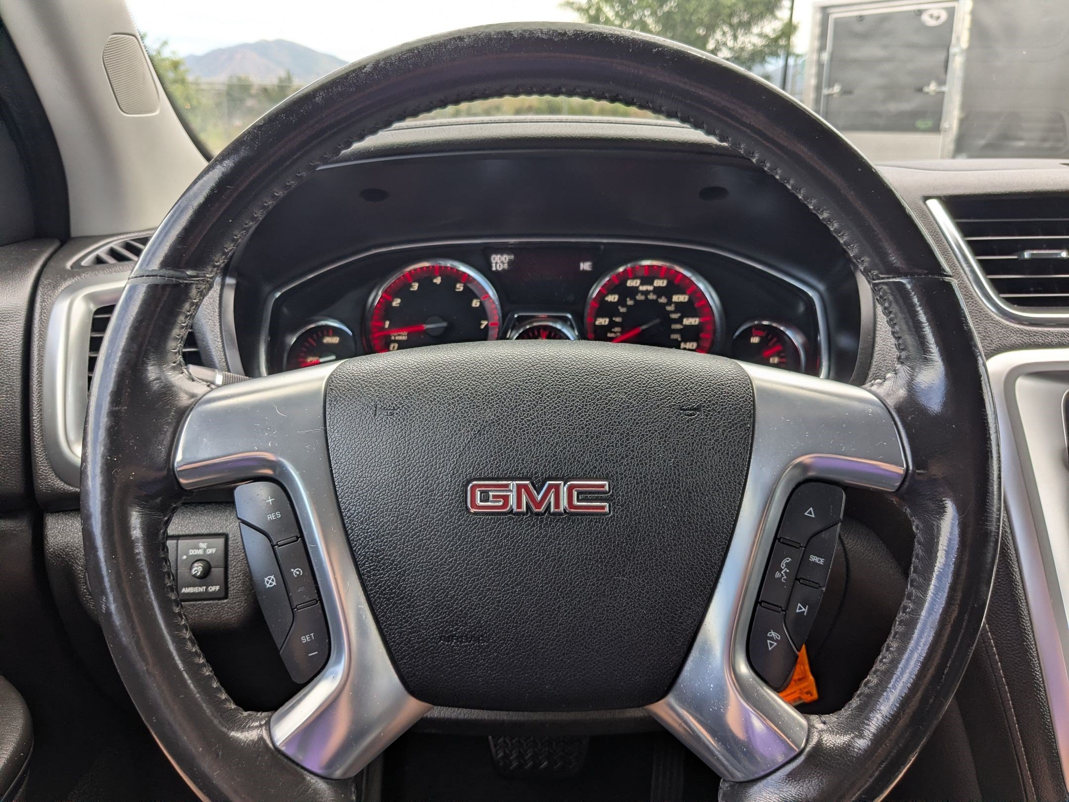 Used 2016 GMC Acadia SLE AWD/4WD image 16
