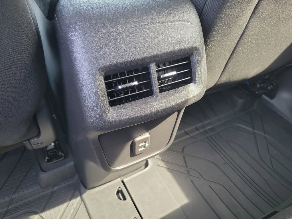 Certified 2023 Chevrolet Equinox LS w/ LS Convenience Package FWD image 13