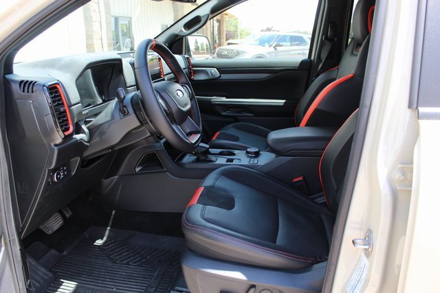 Used 2025 Ford Ranger Raptor image 8