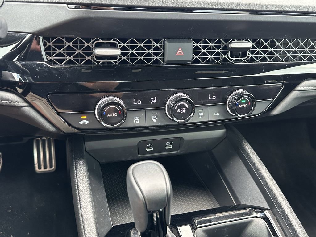 Used 2024 Honda Accord Sport image 25