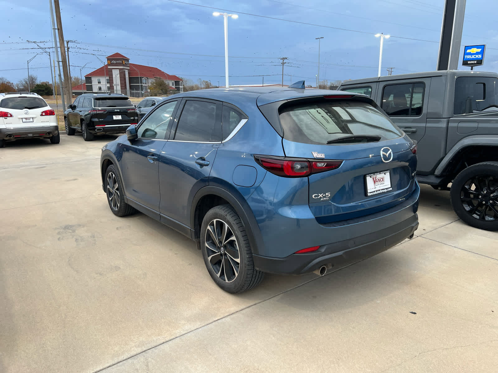Used 2023 MAZDA CX-5 AWD 2.5 S w/ Premium Plus Pkg image 32