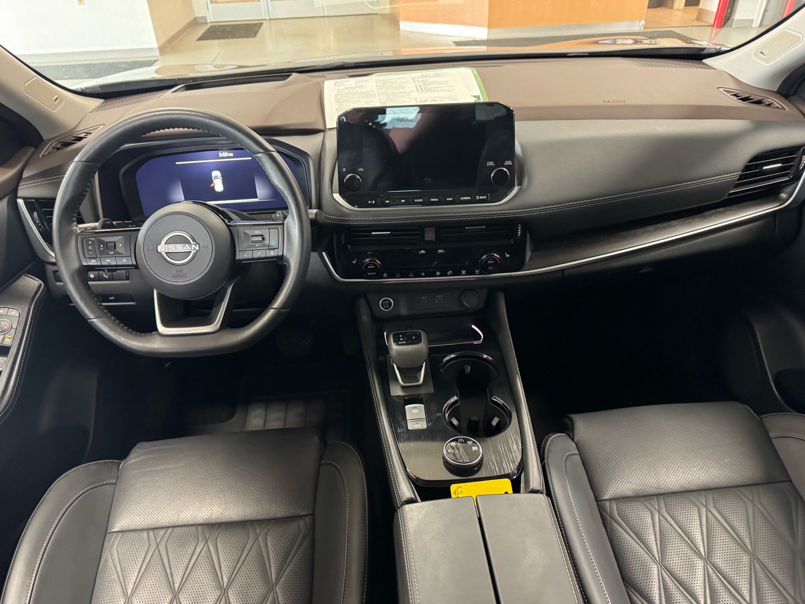Used 2023 Nissan Rogue Platinum AWD/4WD image 14
