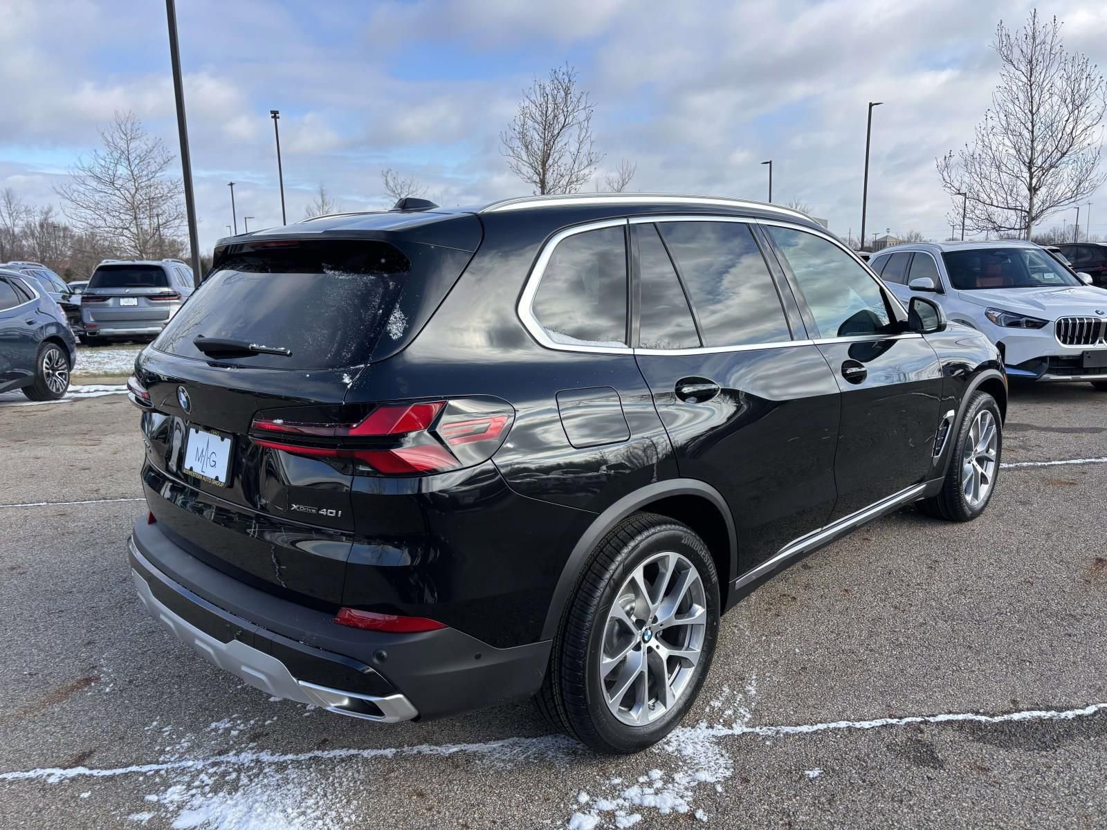 New 2026 BMW X5 xDrive40i w/ Climate Comfort Package image 7