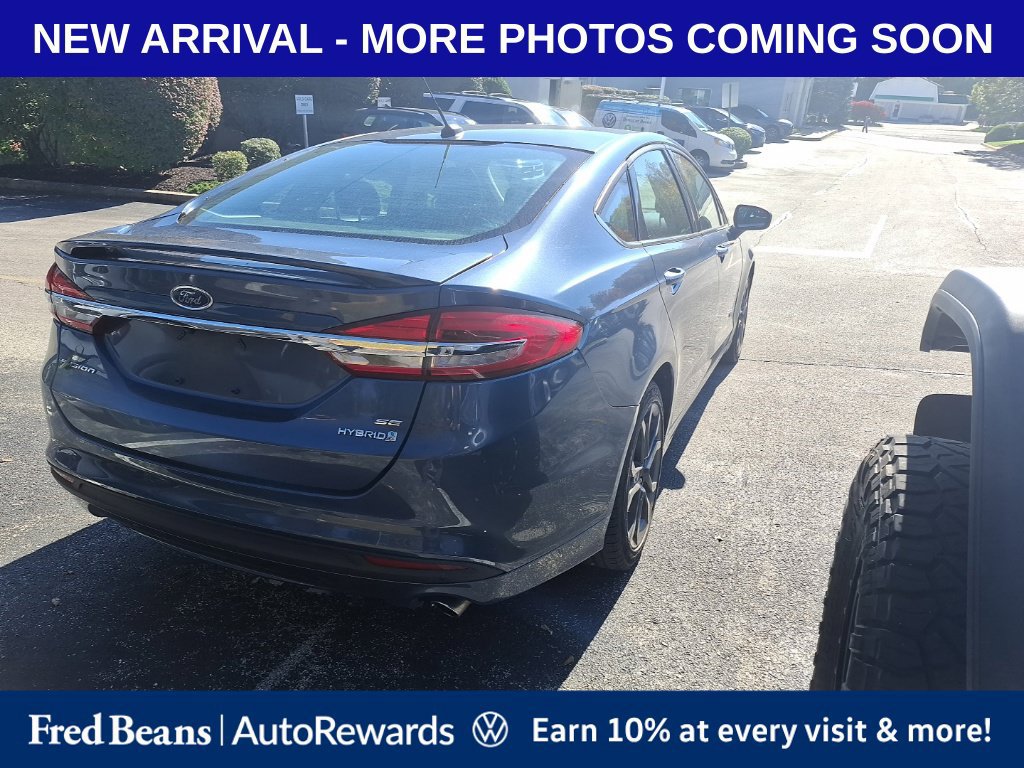 Used 2018 Ford Fusion SE w/ Equipment Group 601A FWD image 7