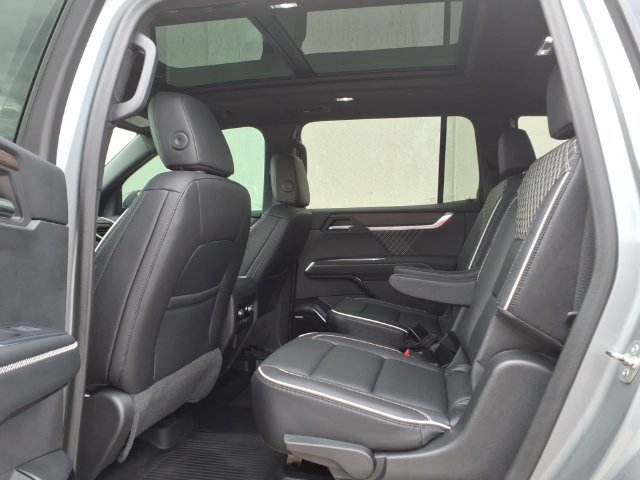 Certified 2024 GMC Acadia Denali w/ LPO, Floor Liner Package AWD/4WD image 12