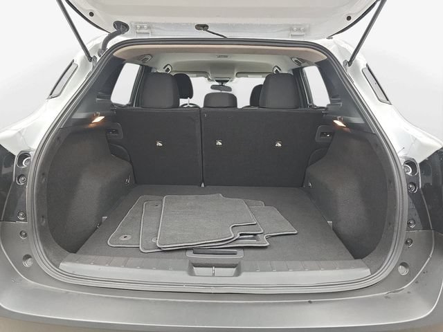 Used 2026 Nissan Kicks SV FWD image 30