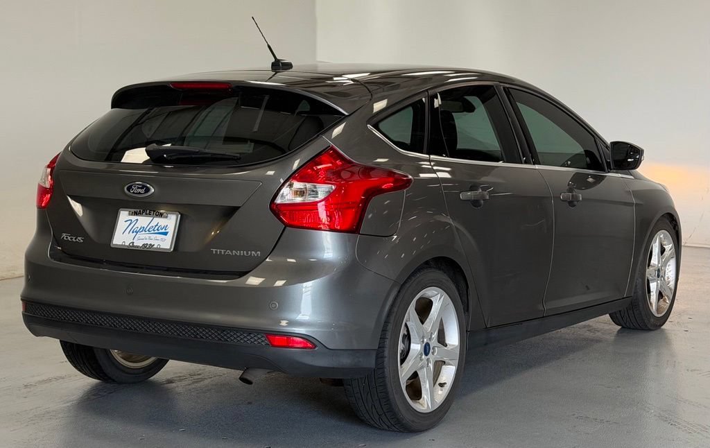 Used 2012 Ford Focus Titanium FWD image 3