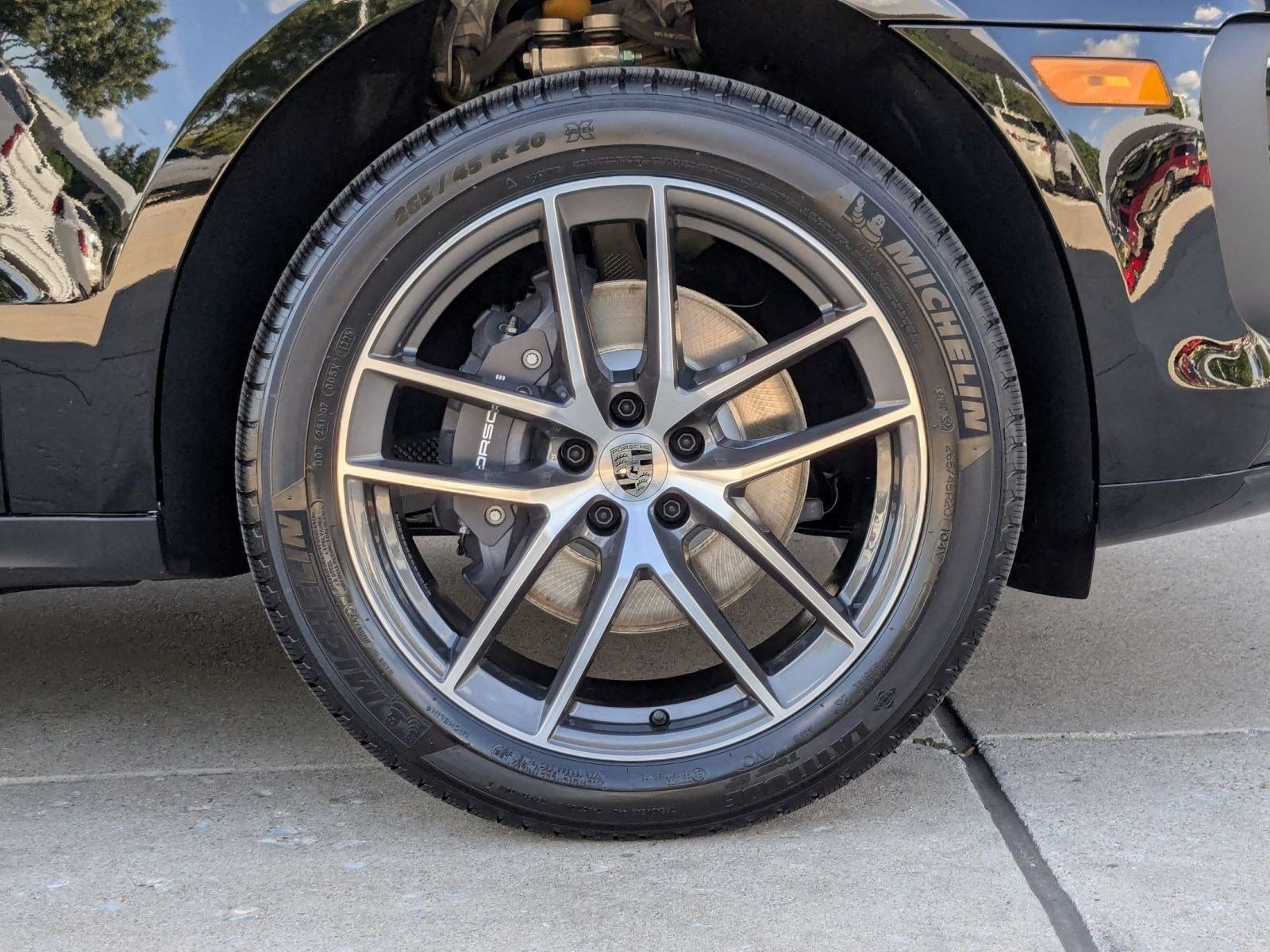 Certified 2026 Porsche Macan AWD/4WD image 29