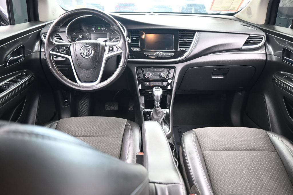 Used 2021 Buick Encore Preferred AWD/4WD image 35