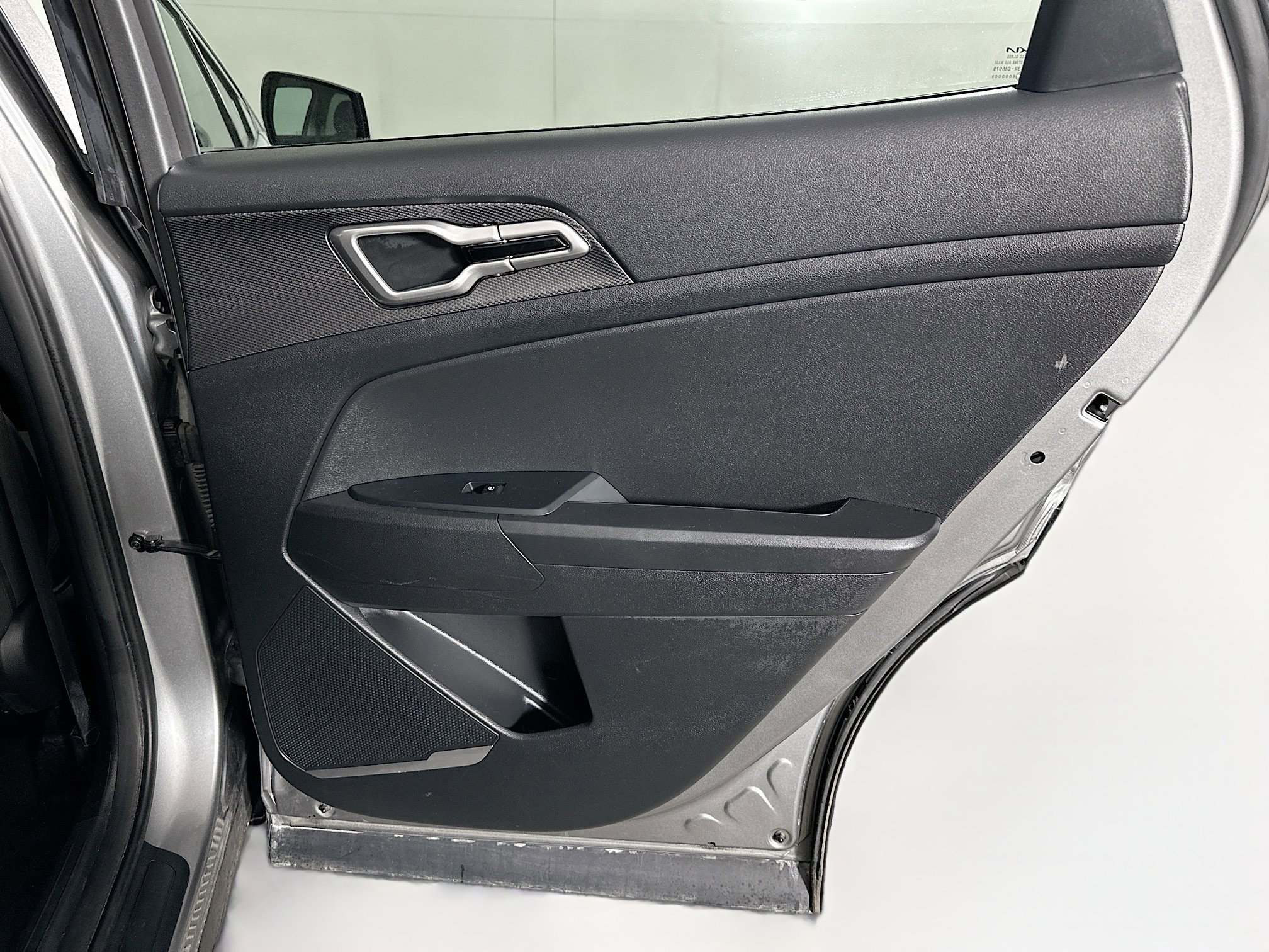 Used 2025 Kia Sportage LX image 27