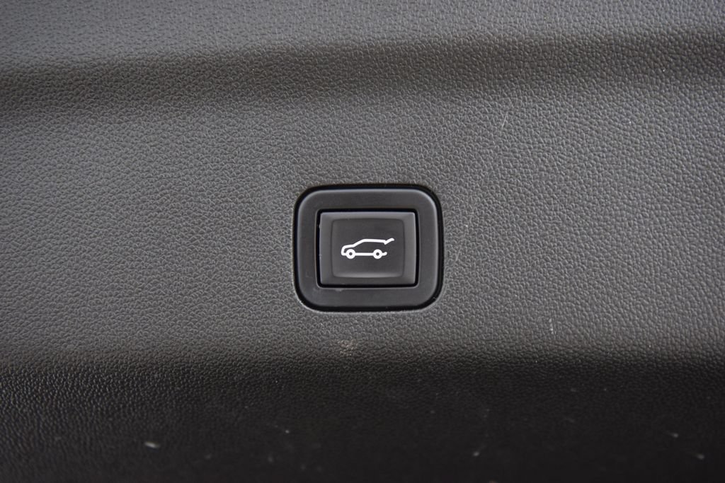 Used 2023 Cadillac Escalade Premium Luxury Platinum w/ LPO, Floor Liner Package AWD/4WD image 27